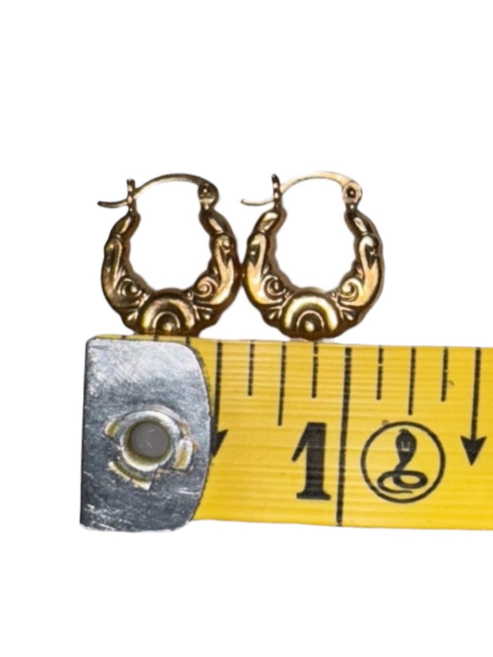 14K Gold Textured Hoop Earrings - Picture 3 of 4
